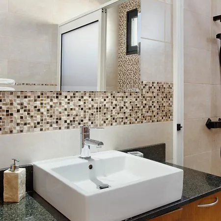 Morning Glory 2 Bedroom Apartment