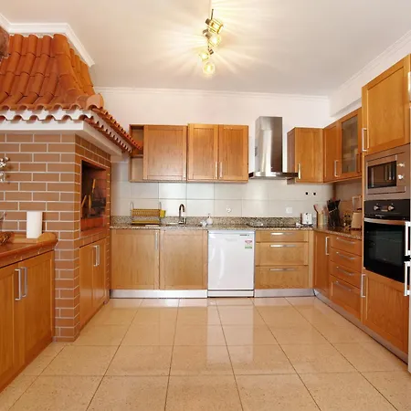 Morning Glory 2 Bedroom Apartment *