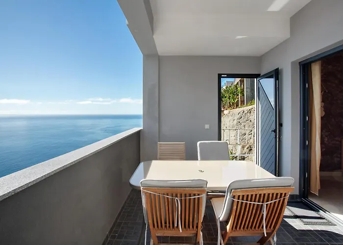 Morning Glory 2 Bedroom * Calheta (Madeira)