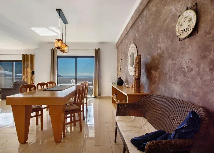 Morning Glory 2 Bedroom *