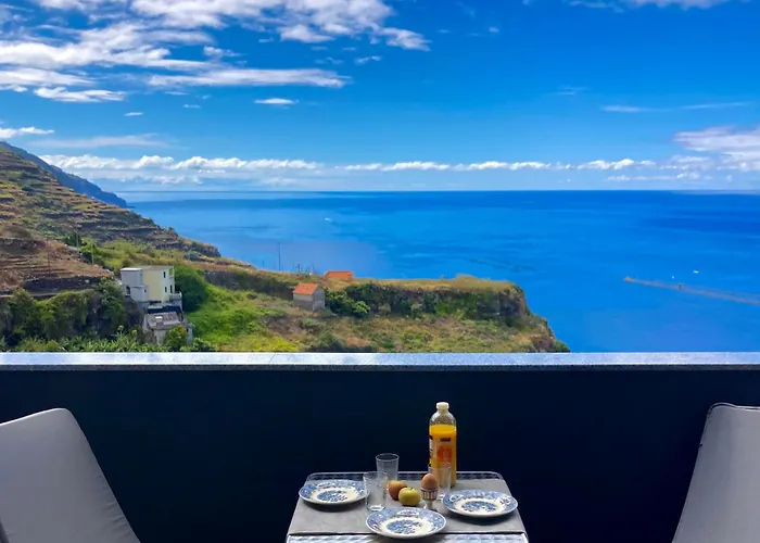 Morning Glory 2 Bedroom *